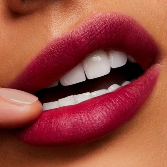 MAC Love Me Lipstick in Joie De Vivre - Picture 4 of 7